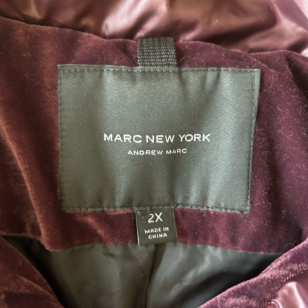 Marc New York women’s burgundy down feather vest. Size 2X​​​​ - Picture 6 of 7